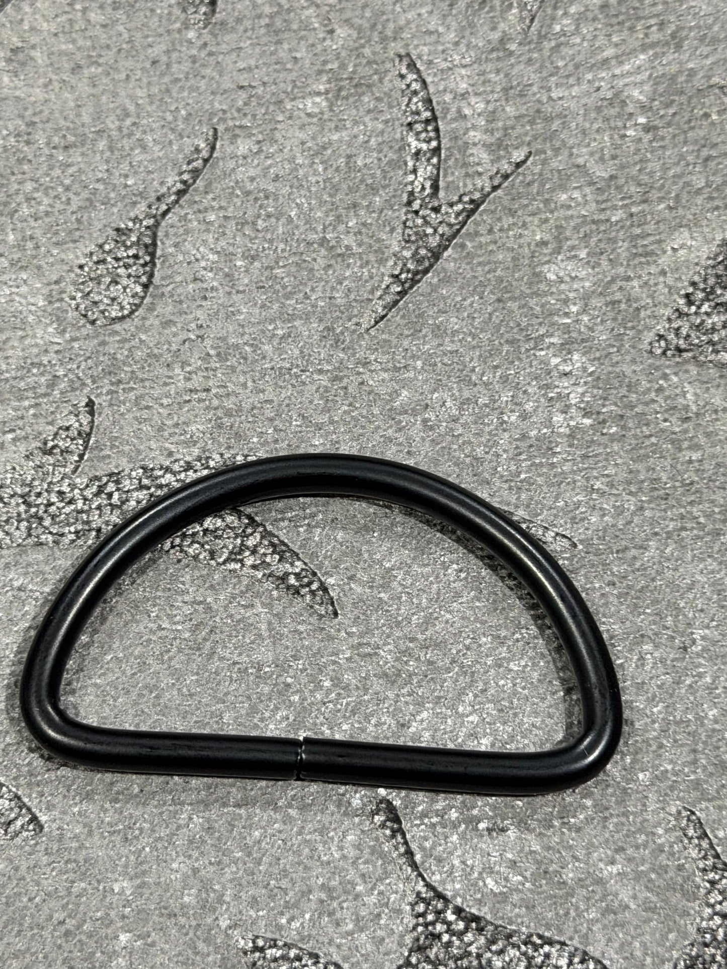 1.5 inch (38mm) Matte Black D ring 2 pack