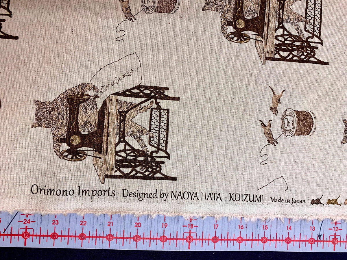 Koizumi | Purrfect Stitches Canvas | Pink/Brown
