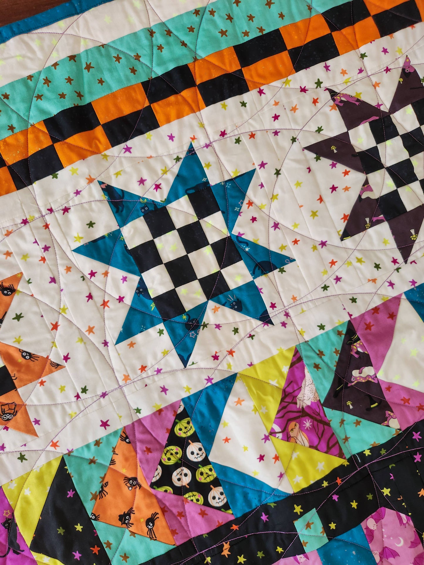 Boo Crew | CKQ-1031 Row-of-the-Month Halloween Quilt Book