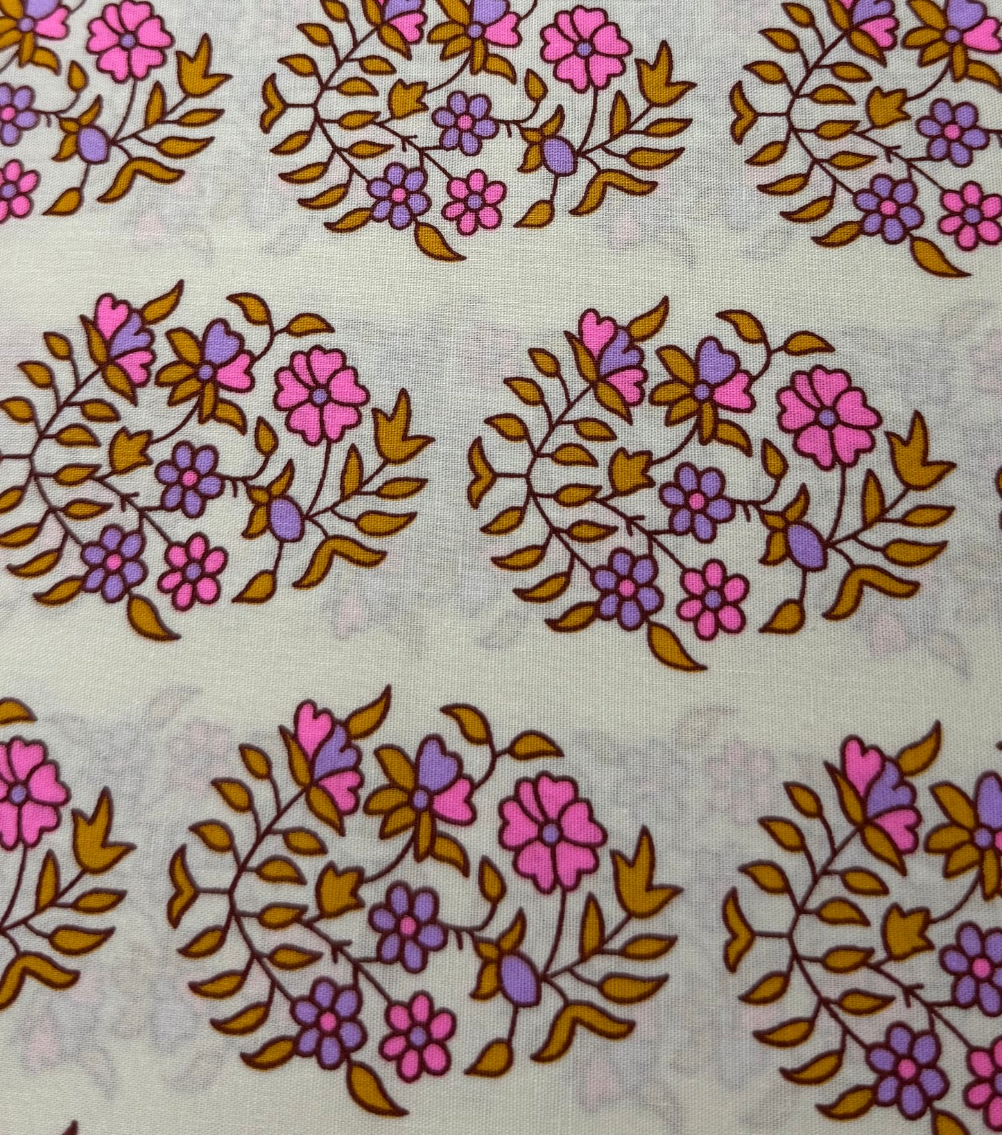 Petit Pan Bright bouquets