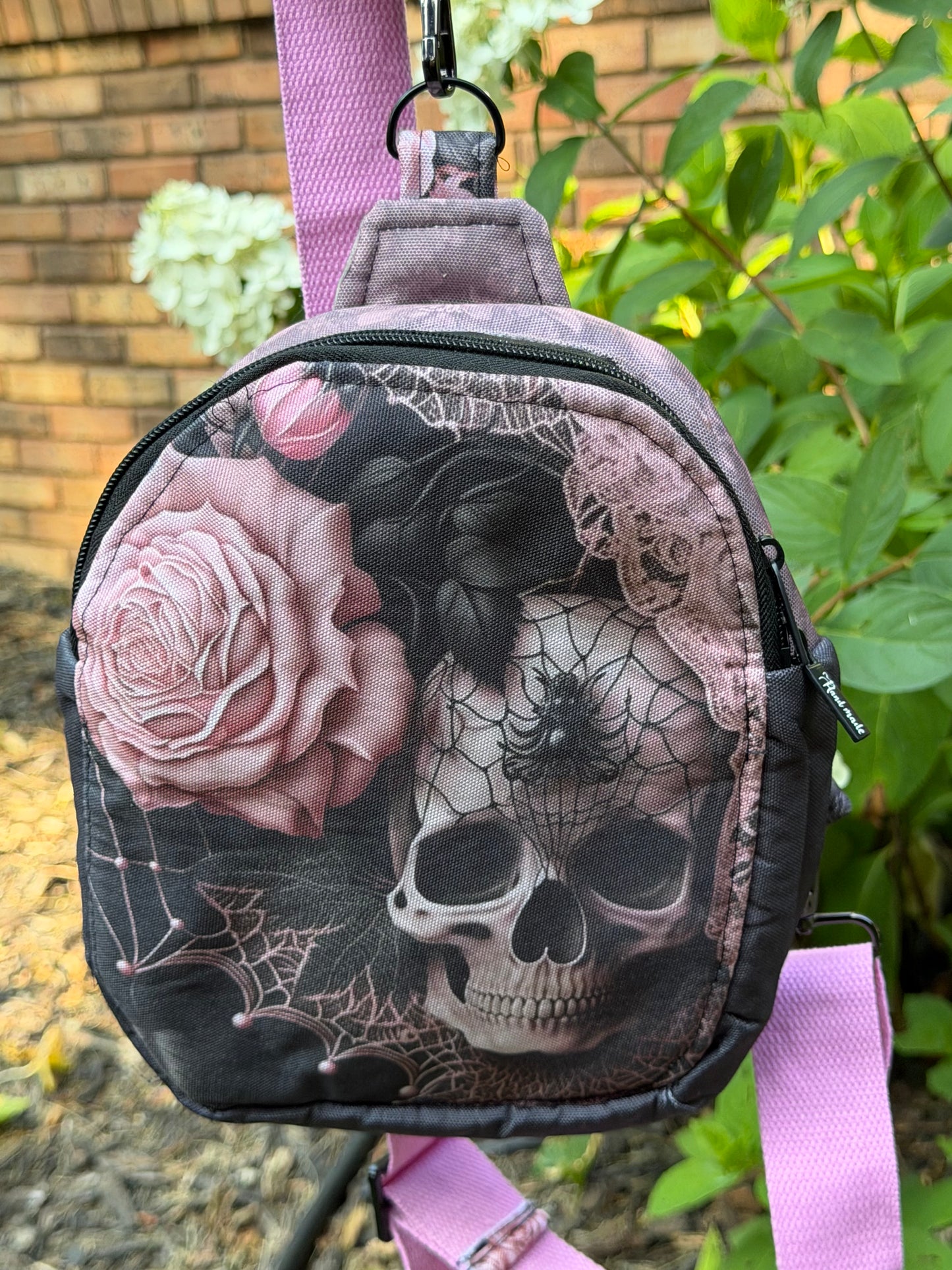 Mav crossbody-lace and skull wpc