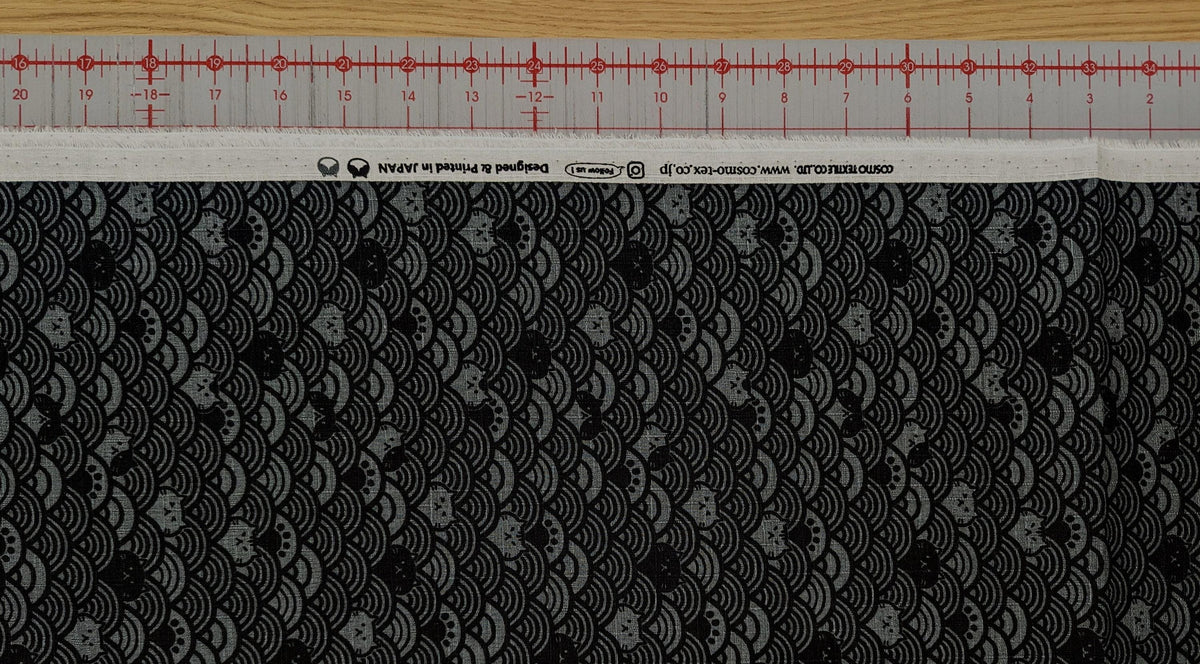 Cosmo | Wave Cats | Black with Grey