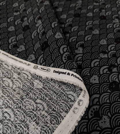 Cosmo | Wave Cats | Black with Grey