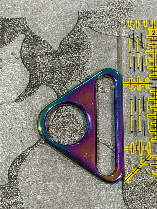 Triangle D-Ring Rainbow 1.5 inch (38mm) 2 pack