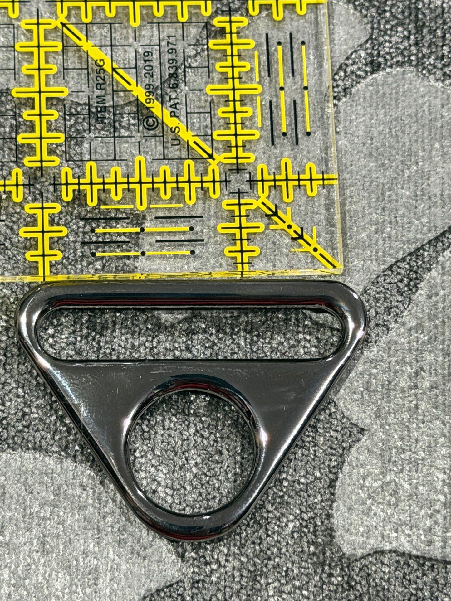 Triangle D-Ring Gunmetal 1.5 inch (38mm) 2 pack