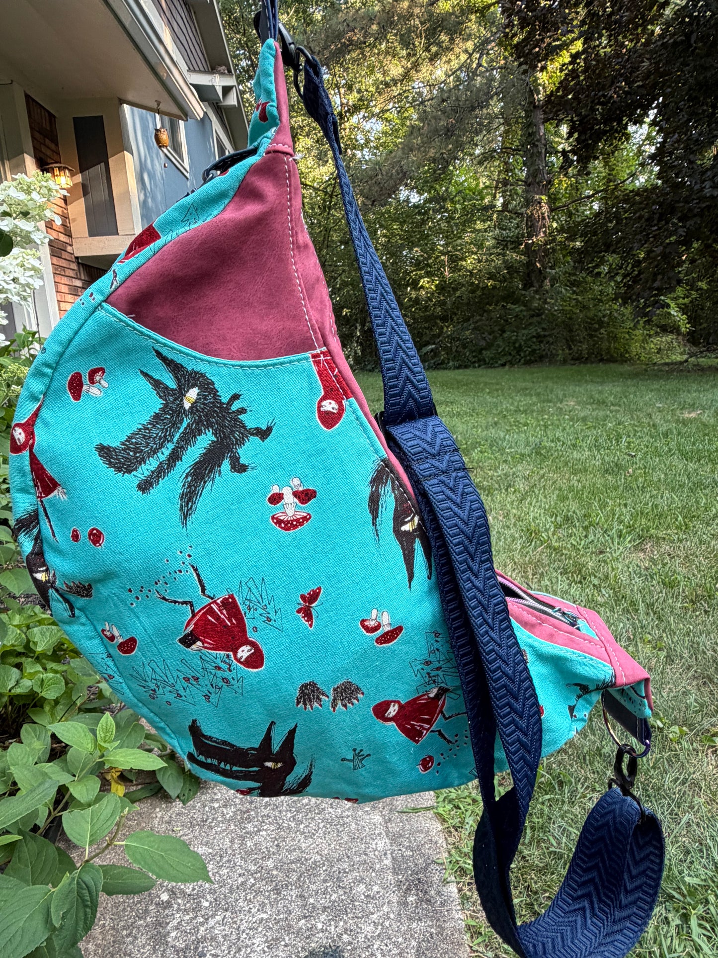 Kandu Crescent bag-red riding hood Japanese canvas